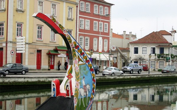 Aveiro with real estate and land at set price